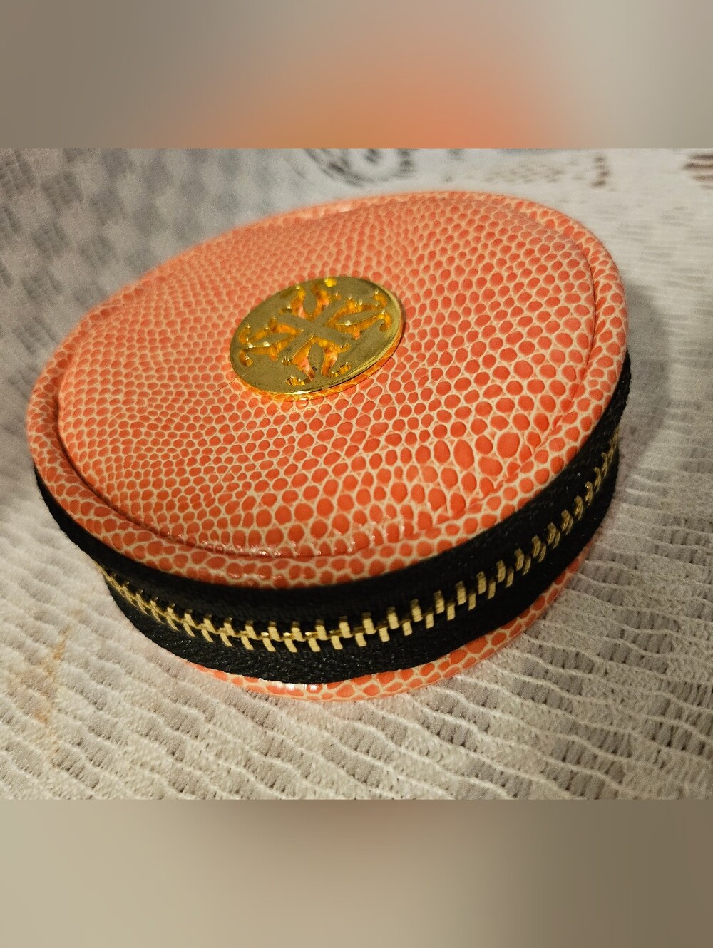 Rustic Cuff Pouch - Picture 3 of 8